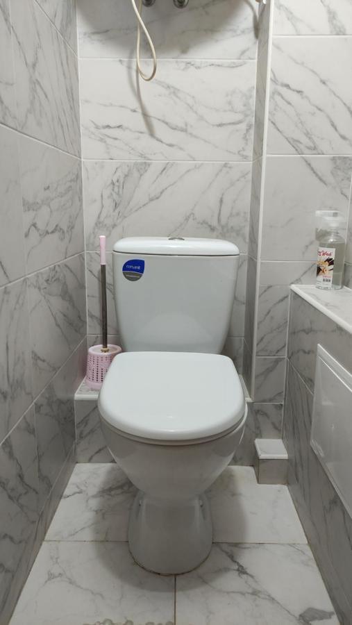 василя стуса 10/77 Apartment *